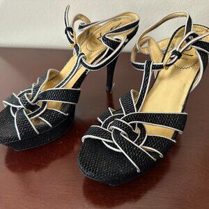 YSL Glitter Heals in Black